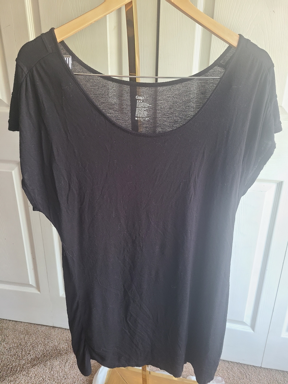 GAP Black Scoop Neck Short Sleeve Tee